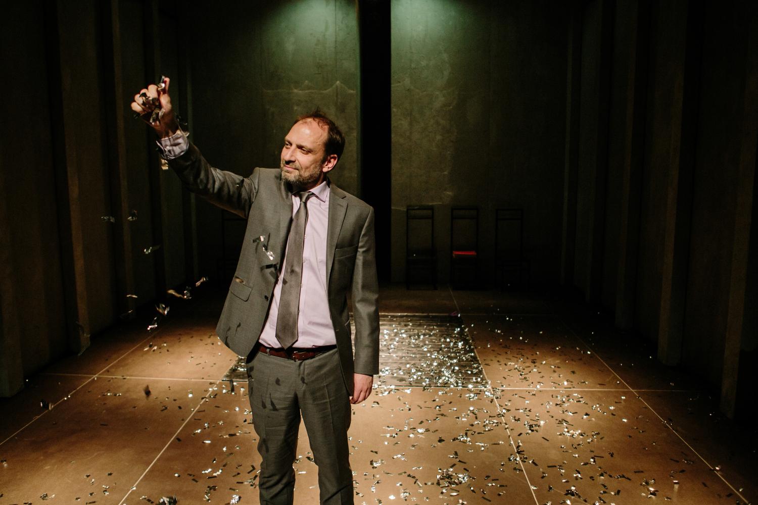 PUNKT ZERO: ŁASKAWE