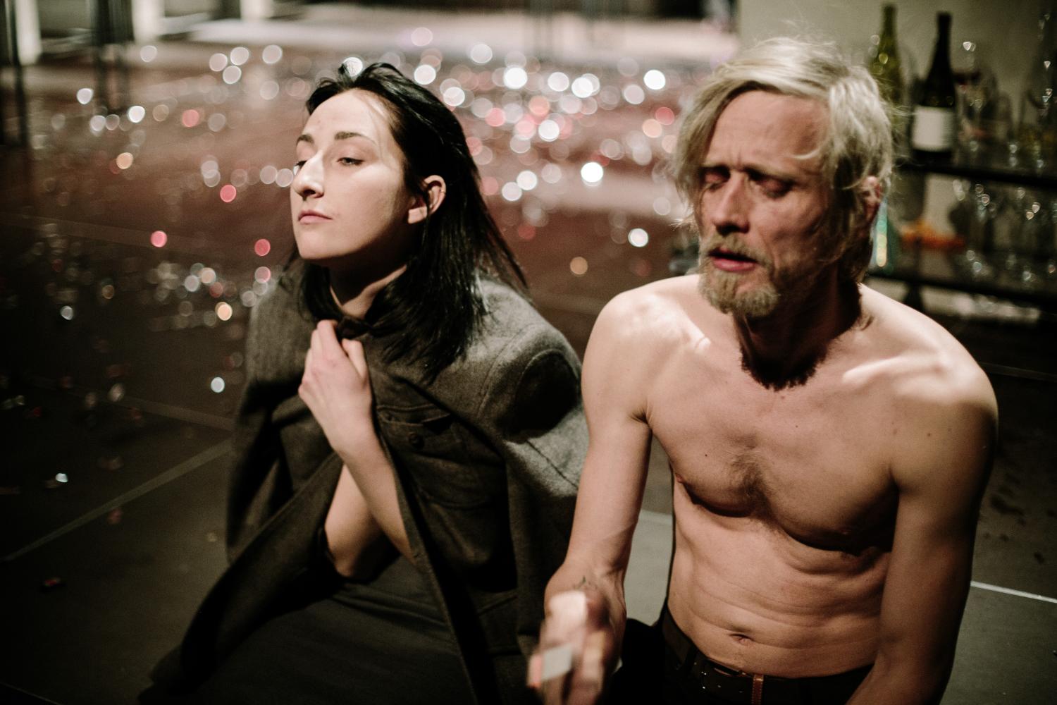 PUNKT ZERO: ŁASKAWE