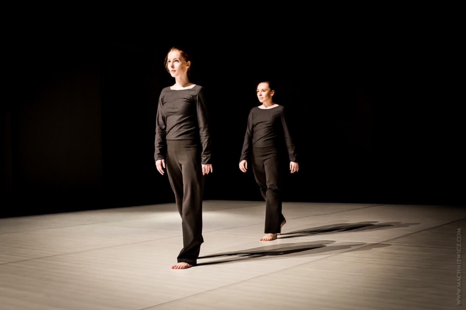 Plakat do spektaklu RÓŻNICA I POWTÓRZENIE