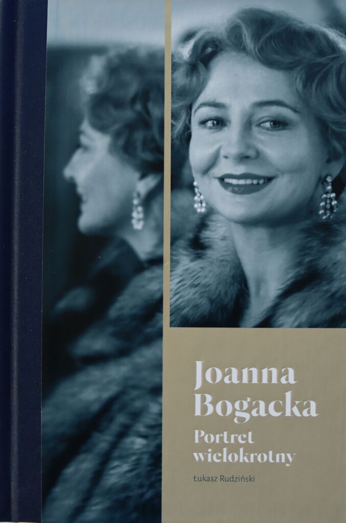 Promocja książki JOANNA BOGACKA. PORTRET WIELOKROTNY